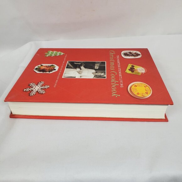 The Martha Stewart Living Christmas Cookbook by Martha Stewart Hardback - Picture 6 of 10